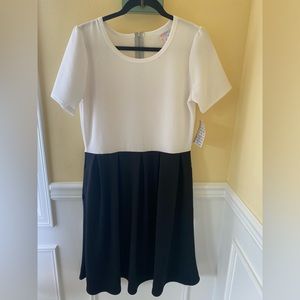 LuLaRoe Amelia Dress Size XL. Dress with pockets!!